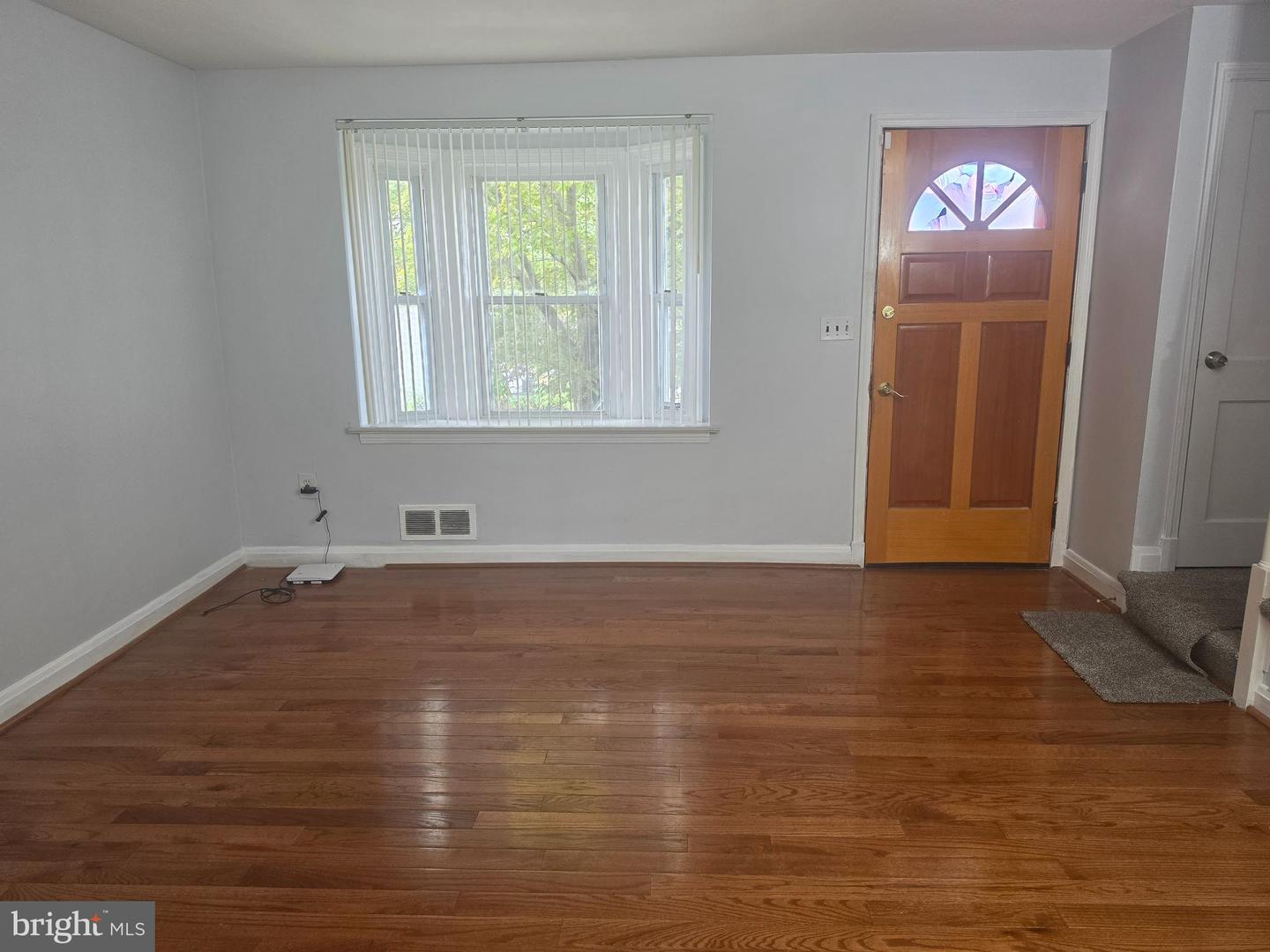 1235 Limit Ave Property Photo 4
