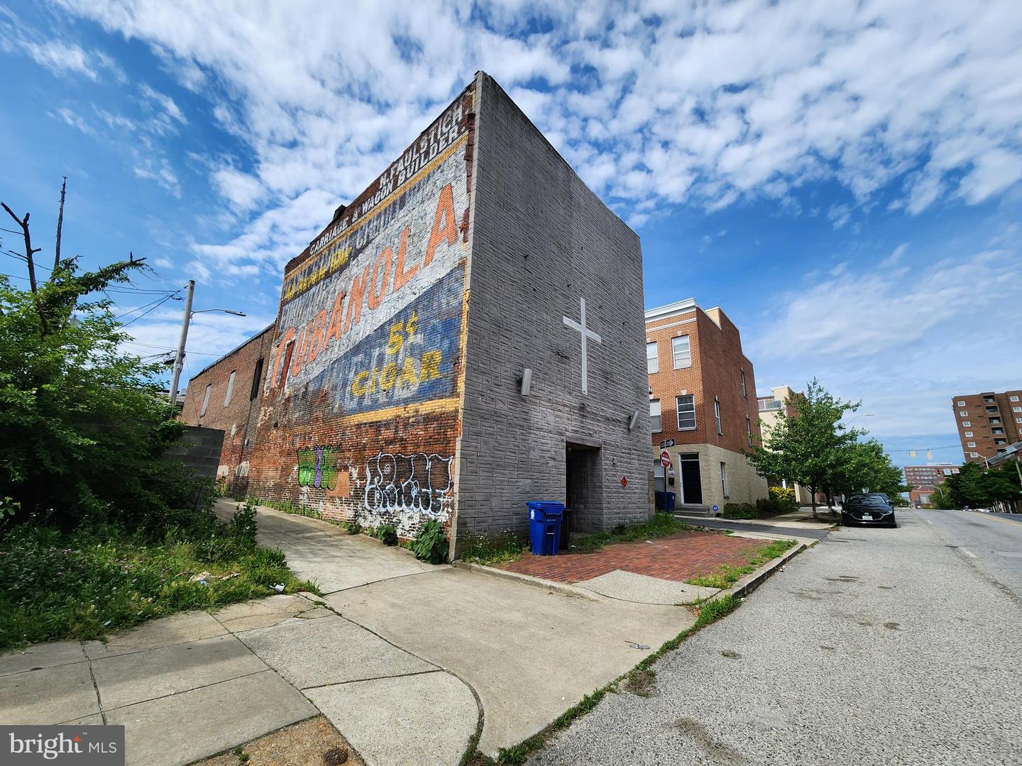 2117 E Fayette St Property Photo 9