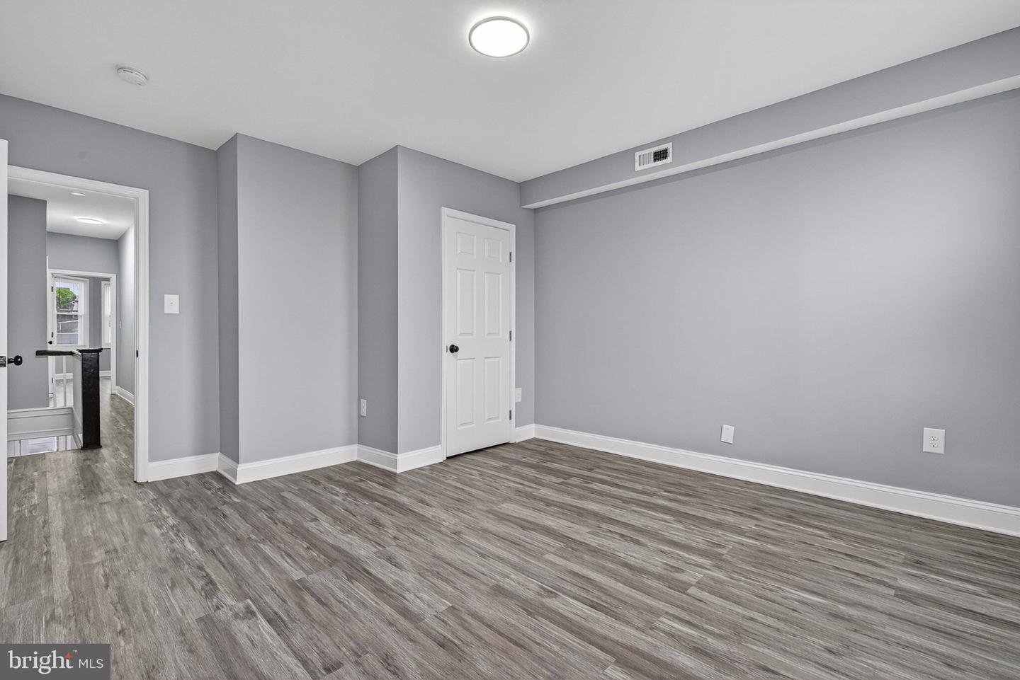 4711 Pennington Ave Property Photo 14
