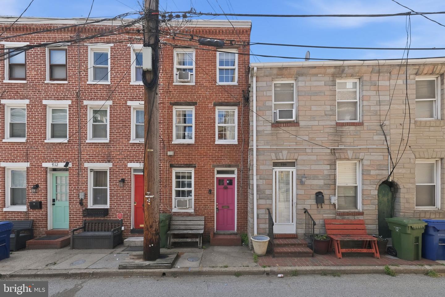 708 S DURHAM ST Property Photo 1