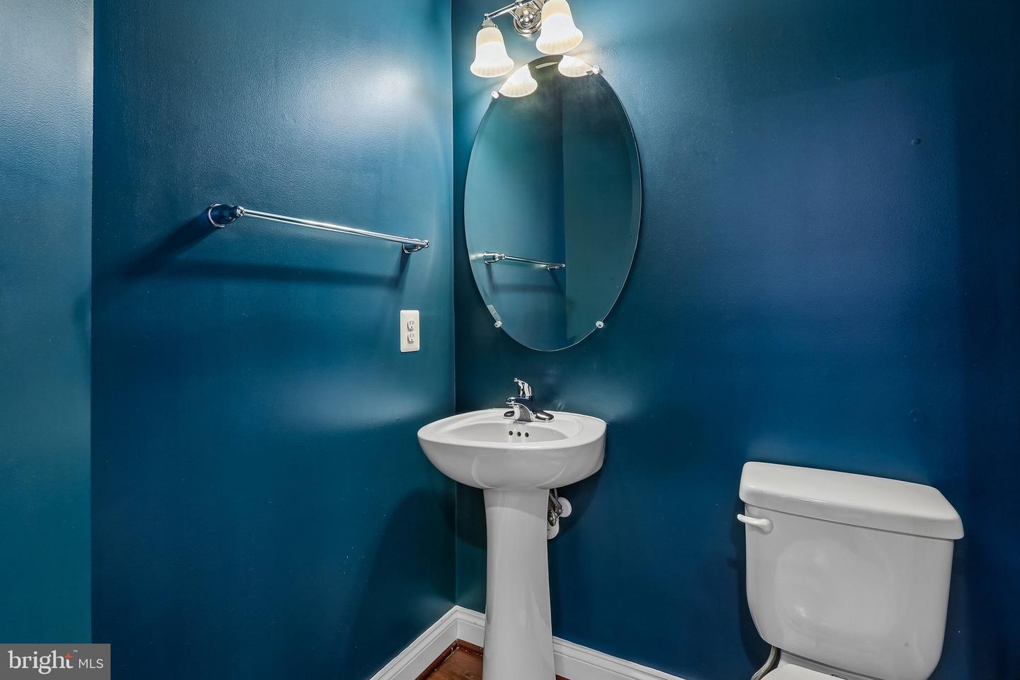 1003 S Belnord Ave Property Photo 21
