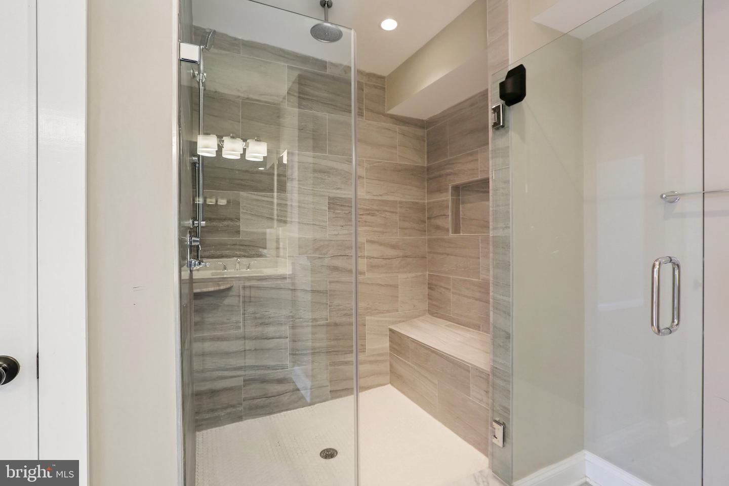 1003 S Belnord Ave Property Photo 23