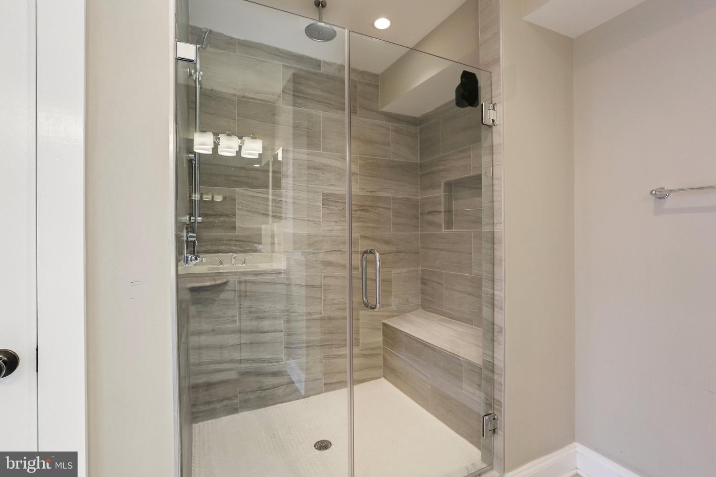 1003 S Belnord Ave Property Photo 24