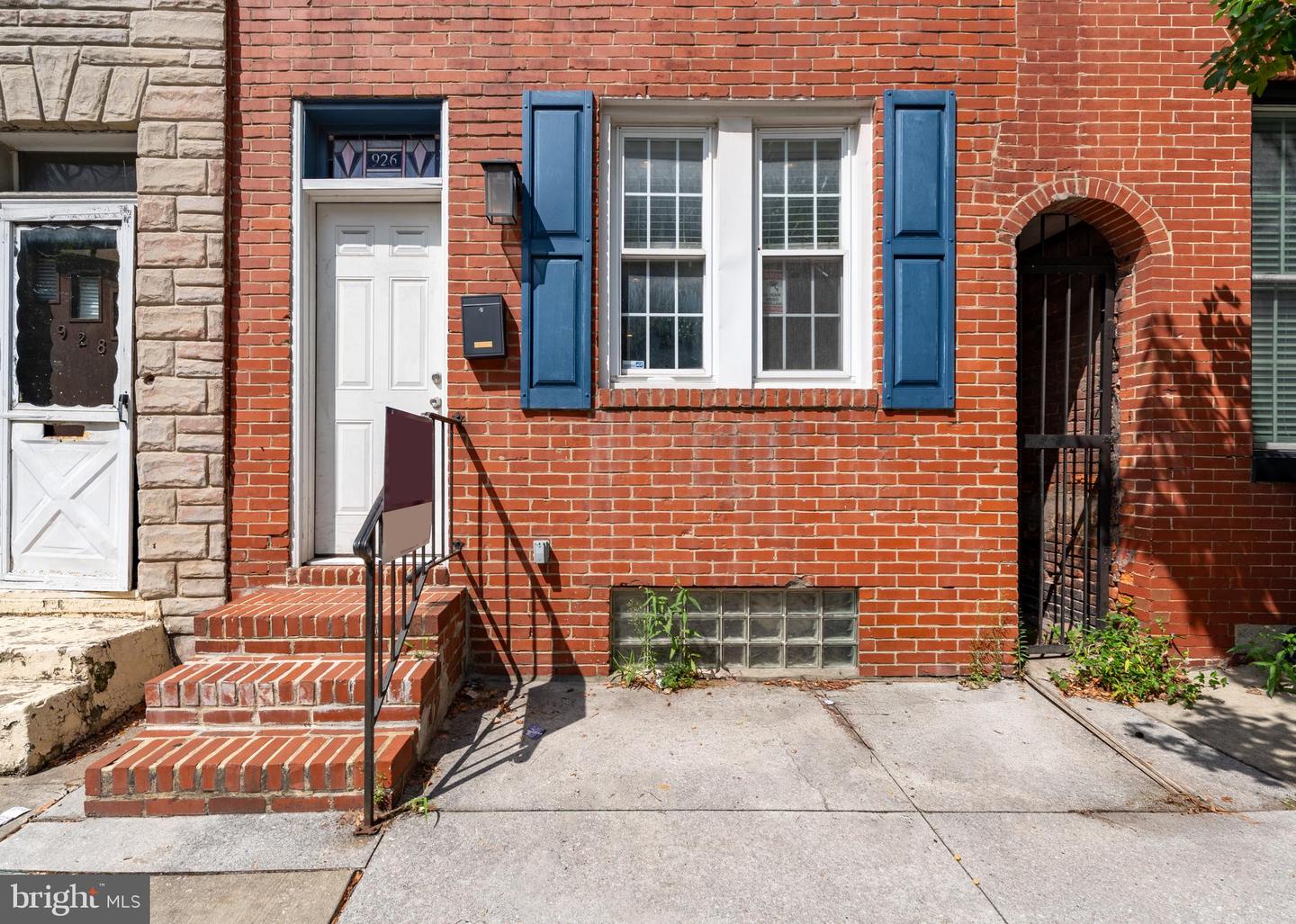 926 S Hanover St Property Photo 3