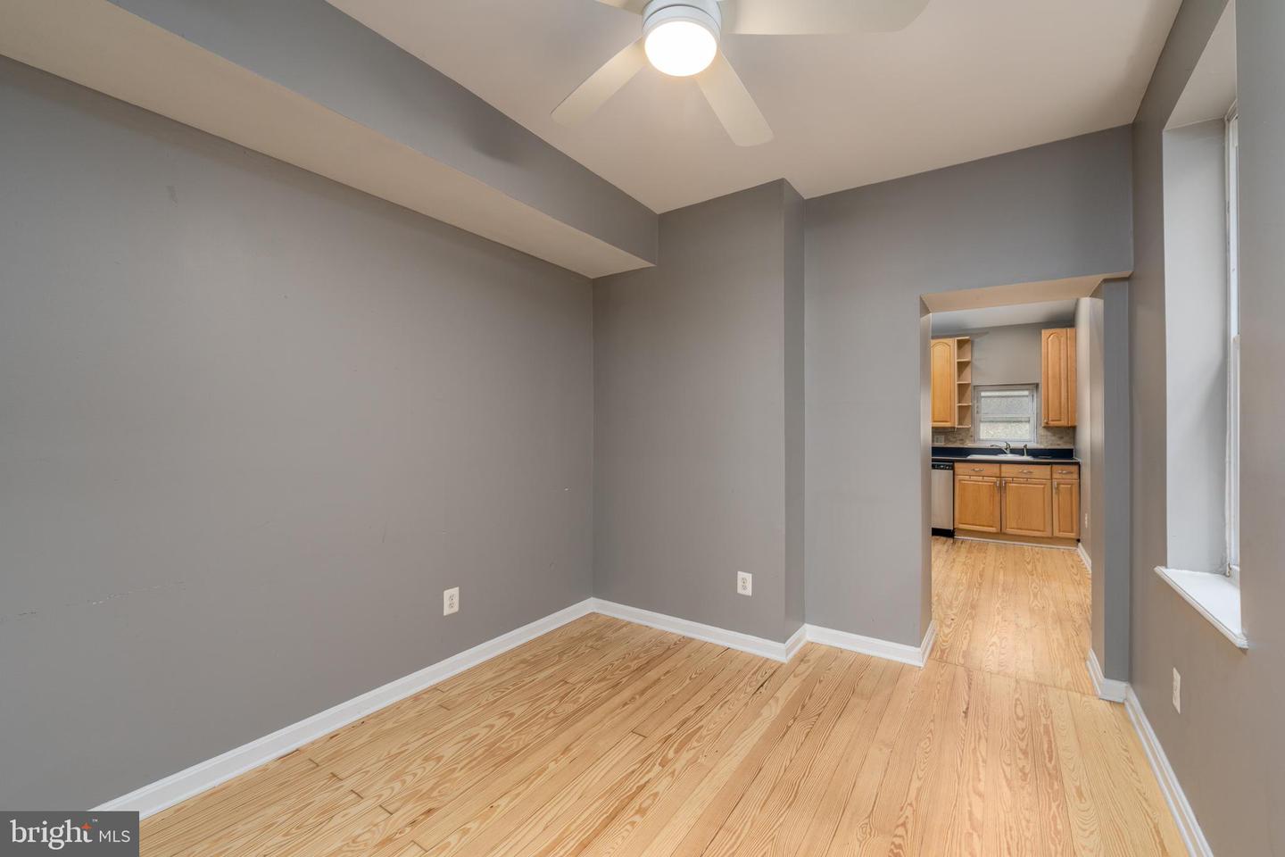 926 S Hanover St Property Photo 11