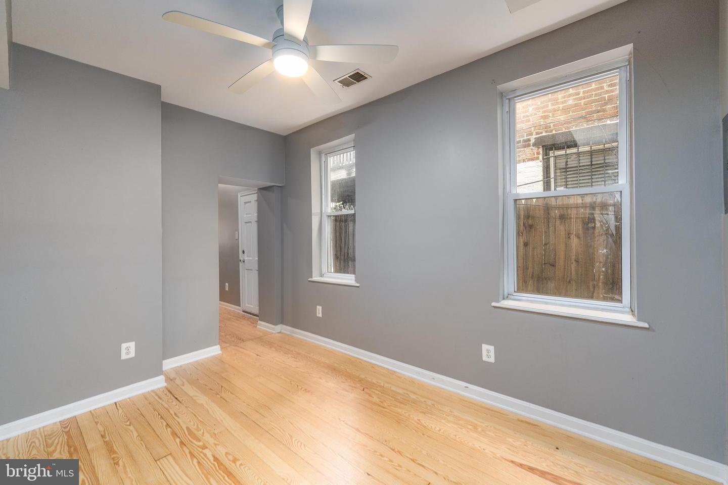 926 S Hanover St Property Photo 14