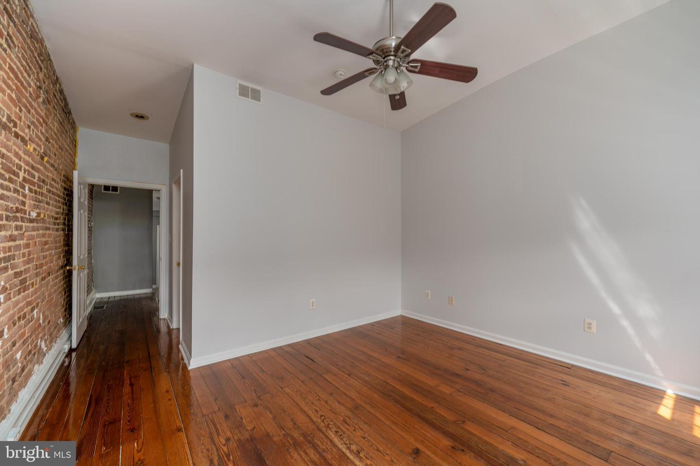 926 S Hanover St Property Photo 22