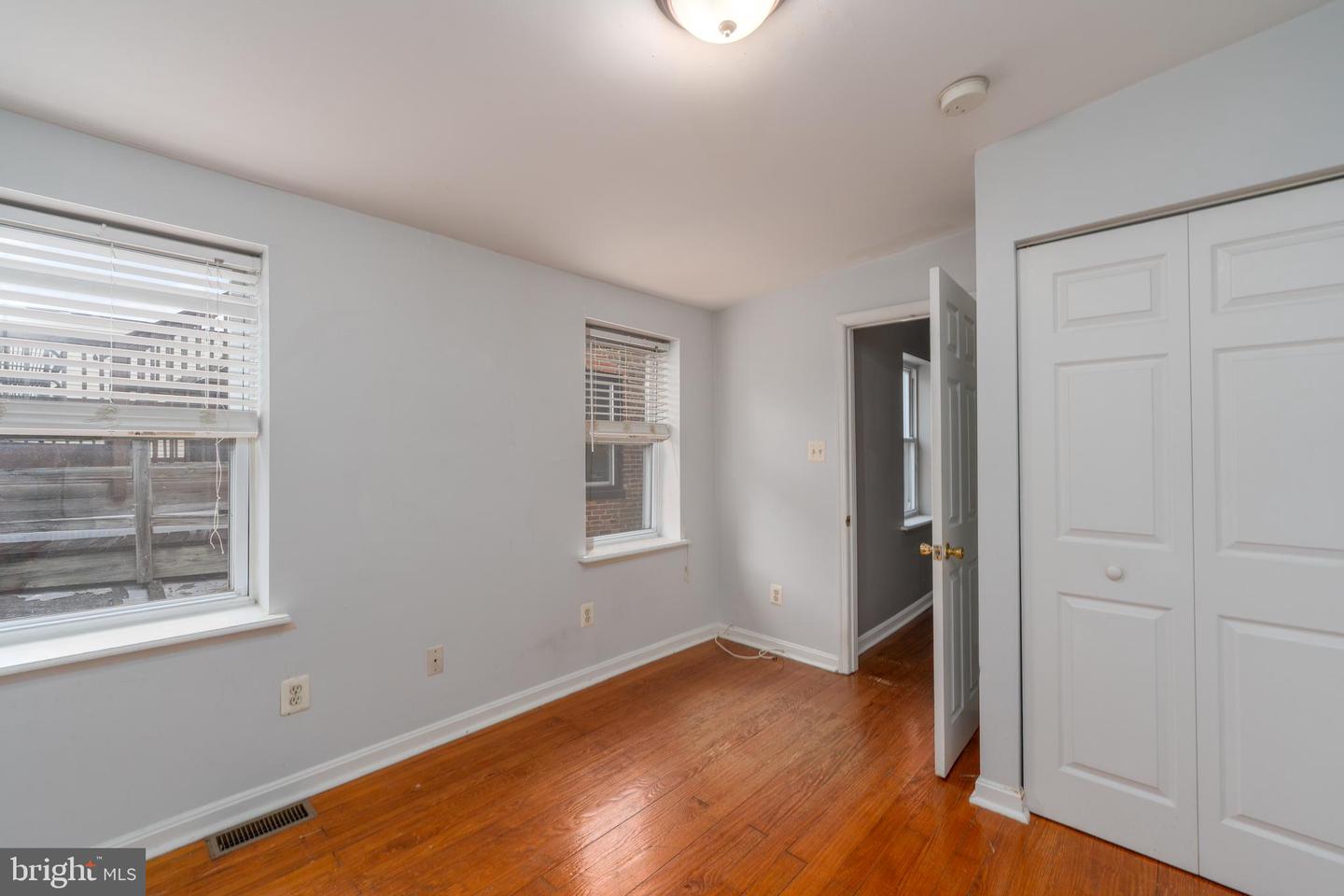 926 S Hanover St Property Photo 28