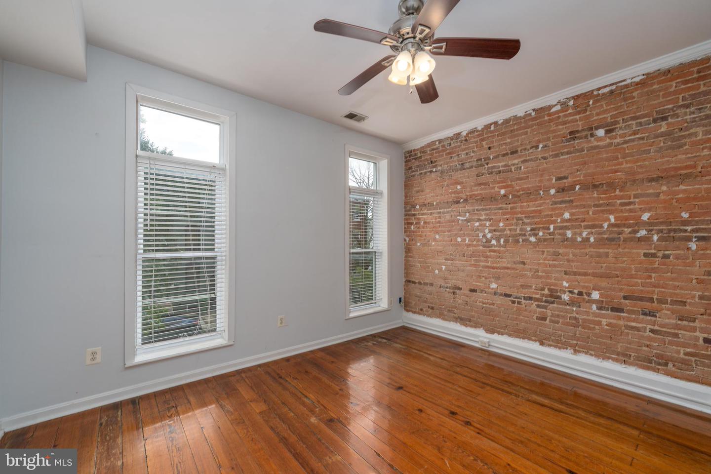 926 S Hanover St Property Photo 31