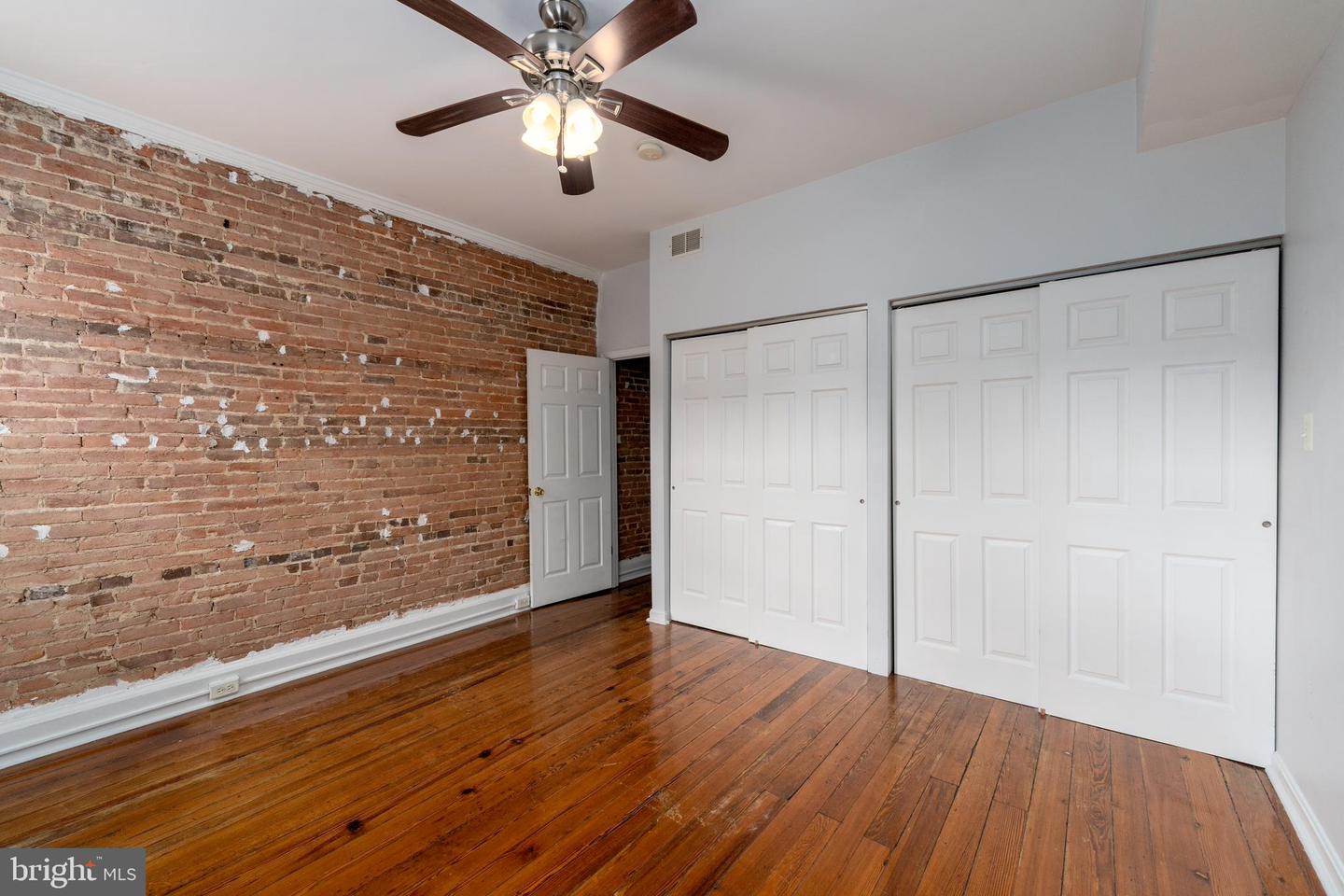 926 S Hanover St Property Photo 32
