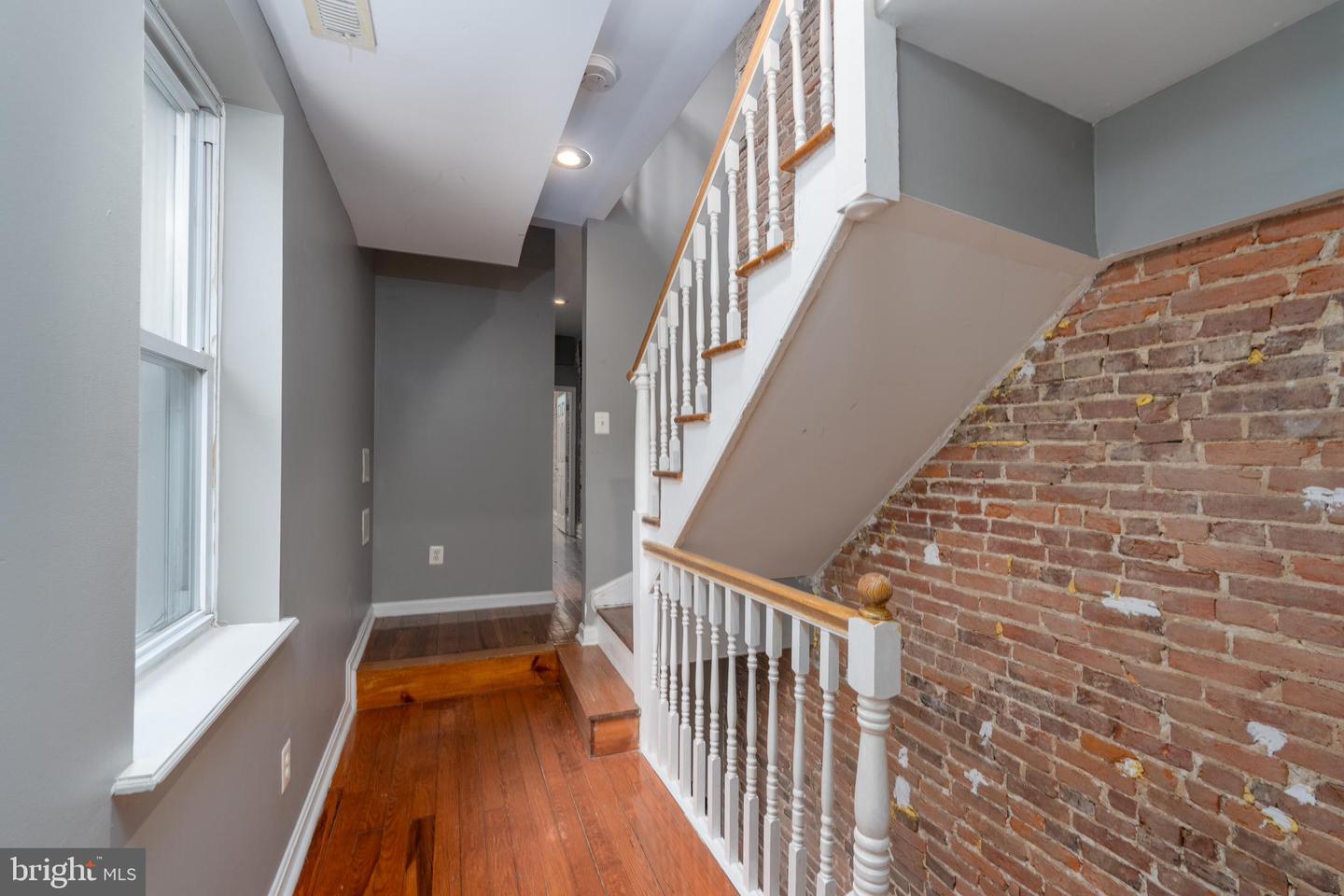 926 S Hanover St Property Photo 37