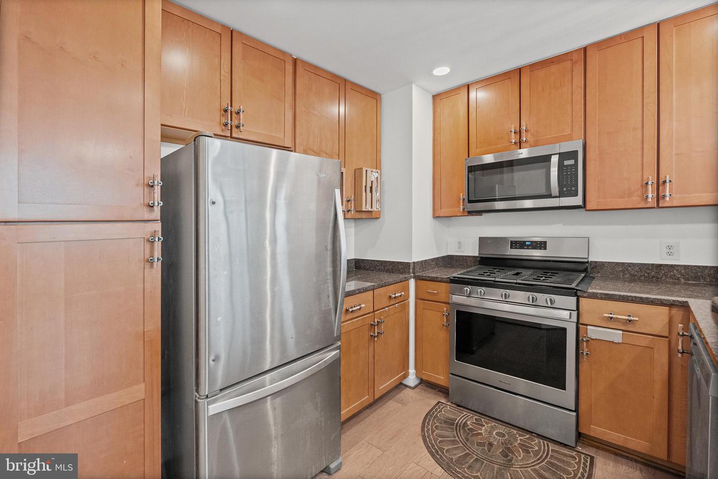 414 Water St #2903 Property Photo 5