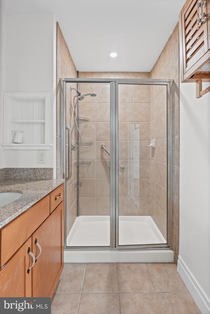 414 Water St #2903 Property Photo 20
