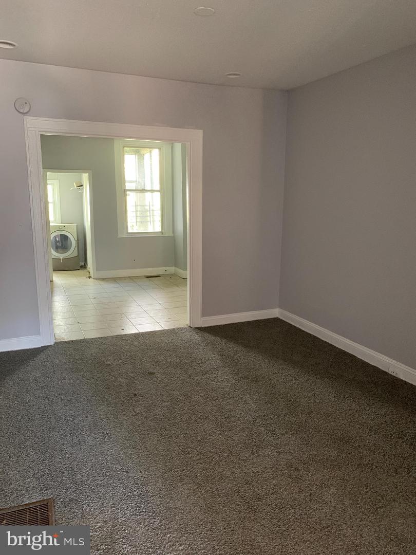 2926 Riggs Ave Property Photo 3