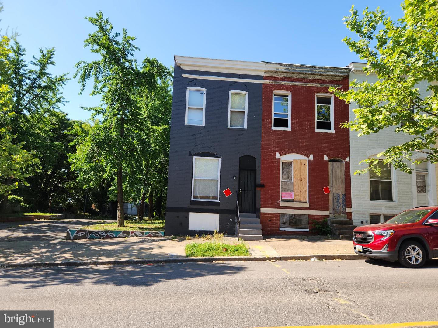 2557 W BALTIMORE ST Property Photo 1