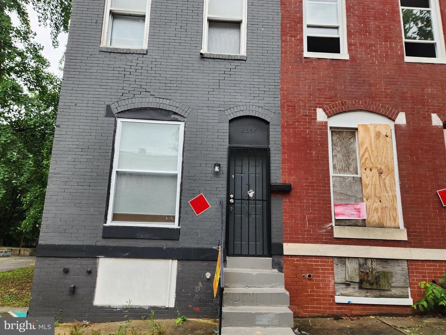 2557 W Baltimore St Property Photo 4