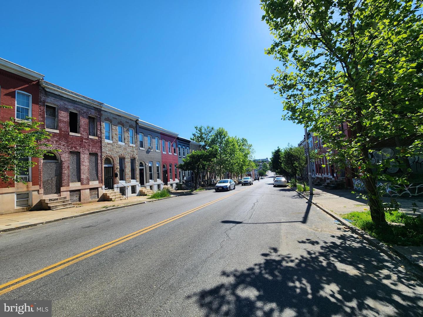 2557 W Baltimore St Property Photo 26