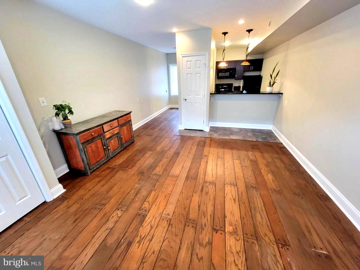 1907 ALICEANNA ST #1ST FLOOR Property Photo 1