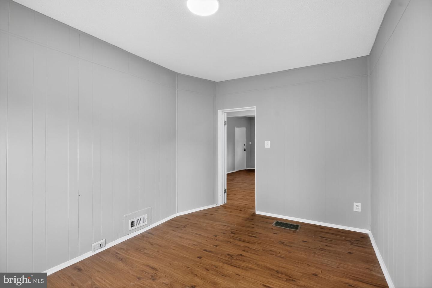 5446 Narcissus Ave Property Photo 14