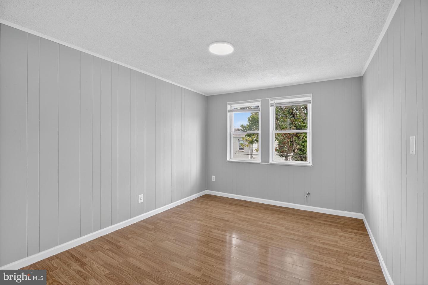 5446 Narcissus Ave Property Photo 16