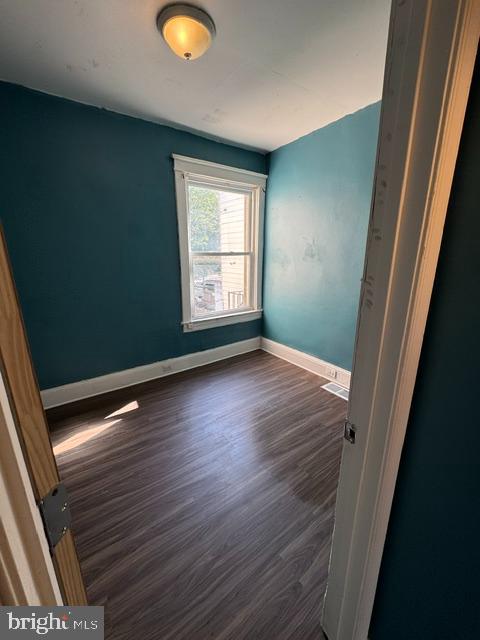 1305 E Patapsco Ave Property Photo 4