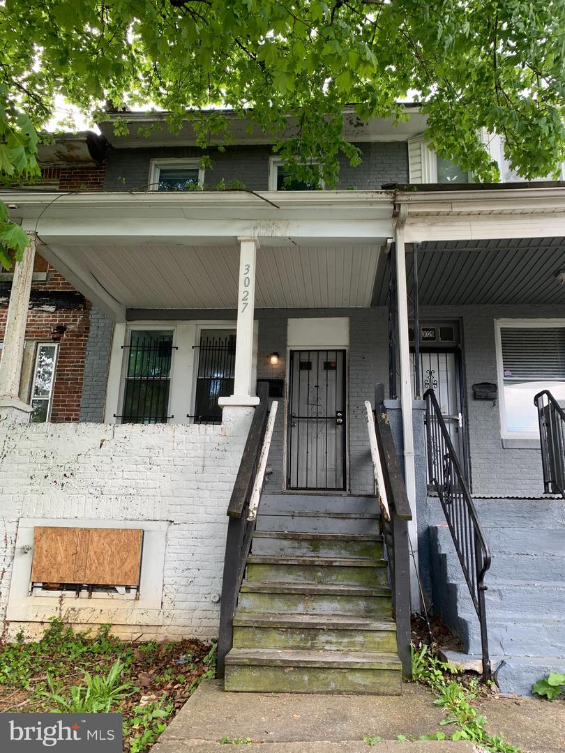 3027 Harlem Ave Property Photo 2