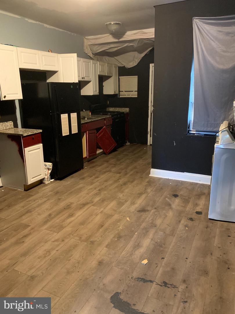 3027 Harlem Ave Property Photo 3