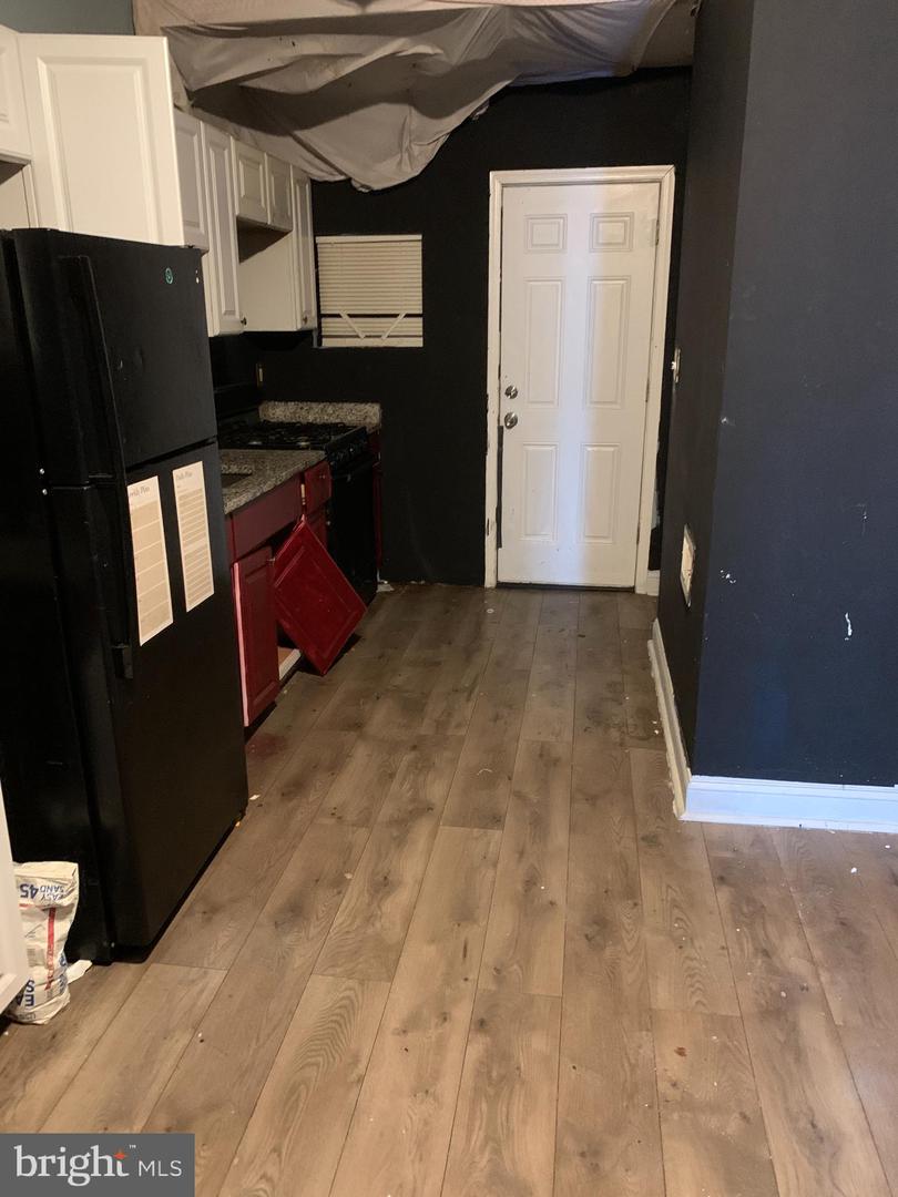 3027 Harlem Ave Property Photo 4