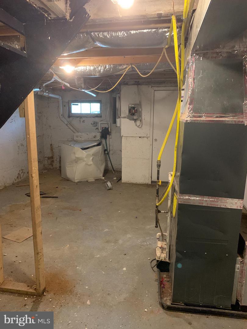 3027 Harlem Ave Property Photo 11