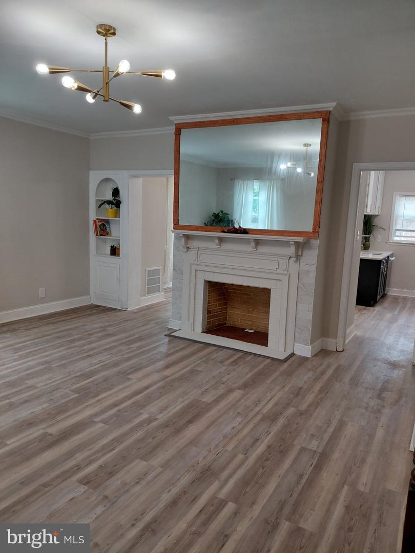 3615 Rosedale Rd Property Photo 3