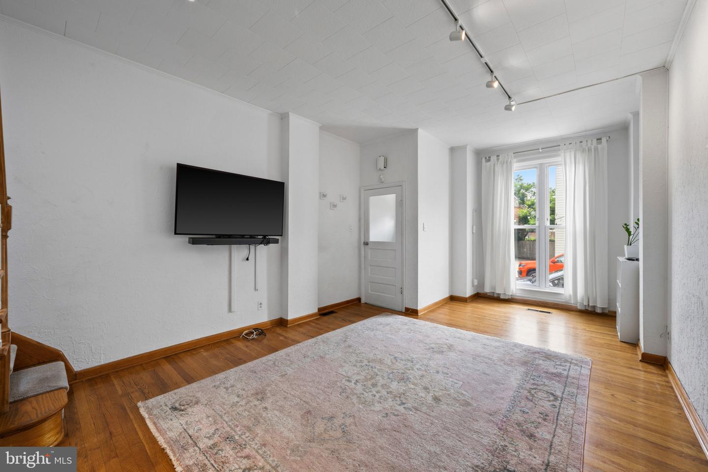 1506 Jackson Property Photo 8