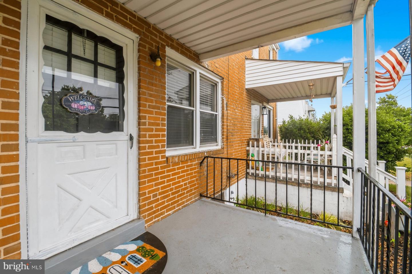 3644 BENSON AVE Property Photo 1