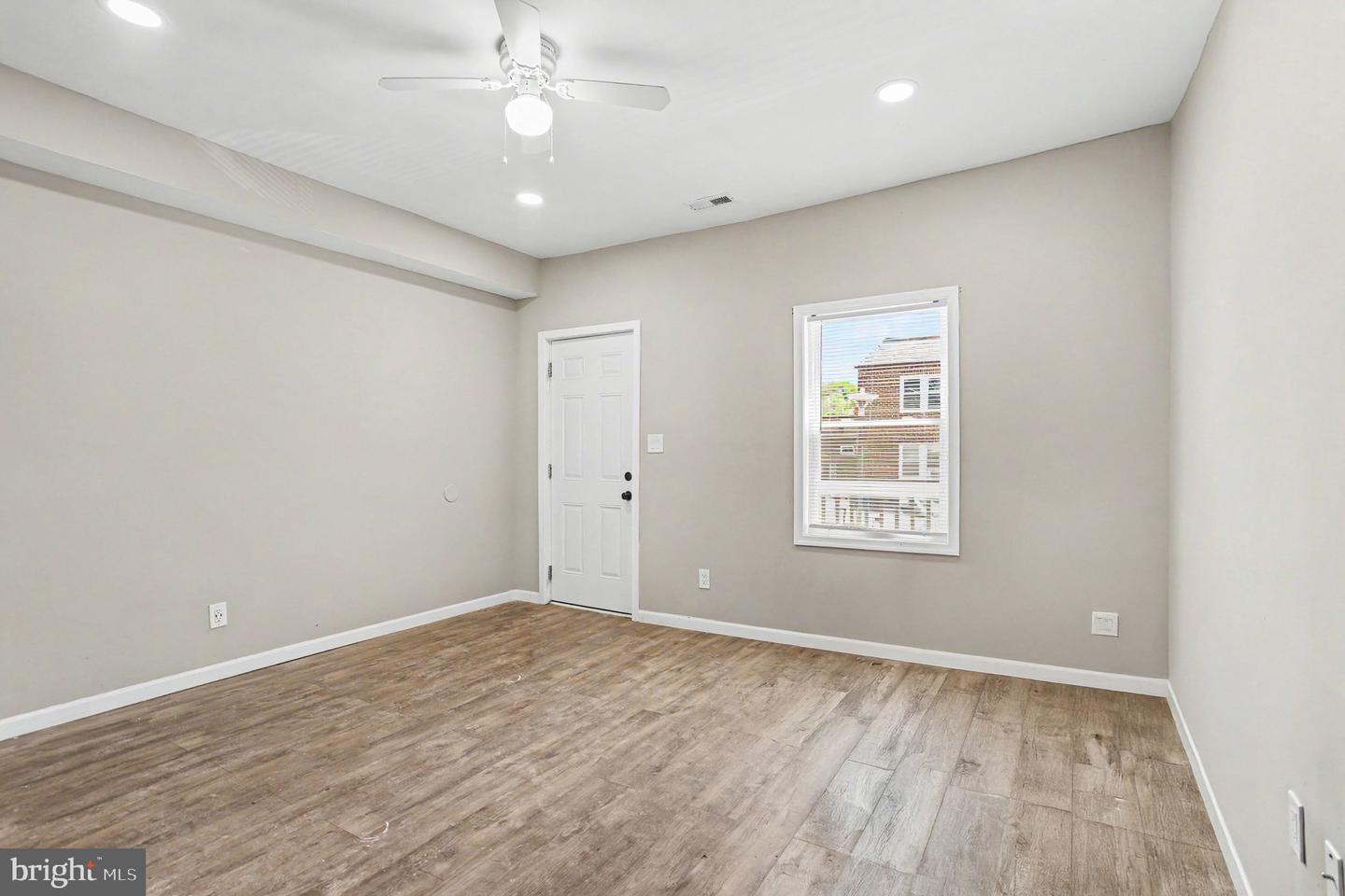 2642 Kennedy Ave Property Photo 3