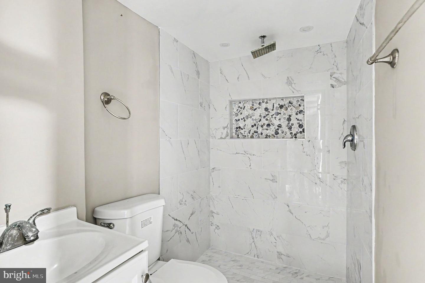 2642 Kennedy Ave Property Photo 15