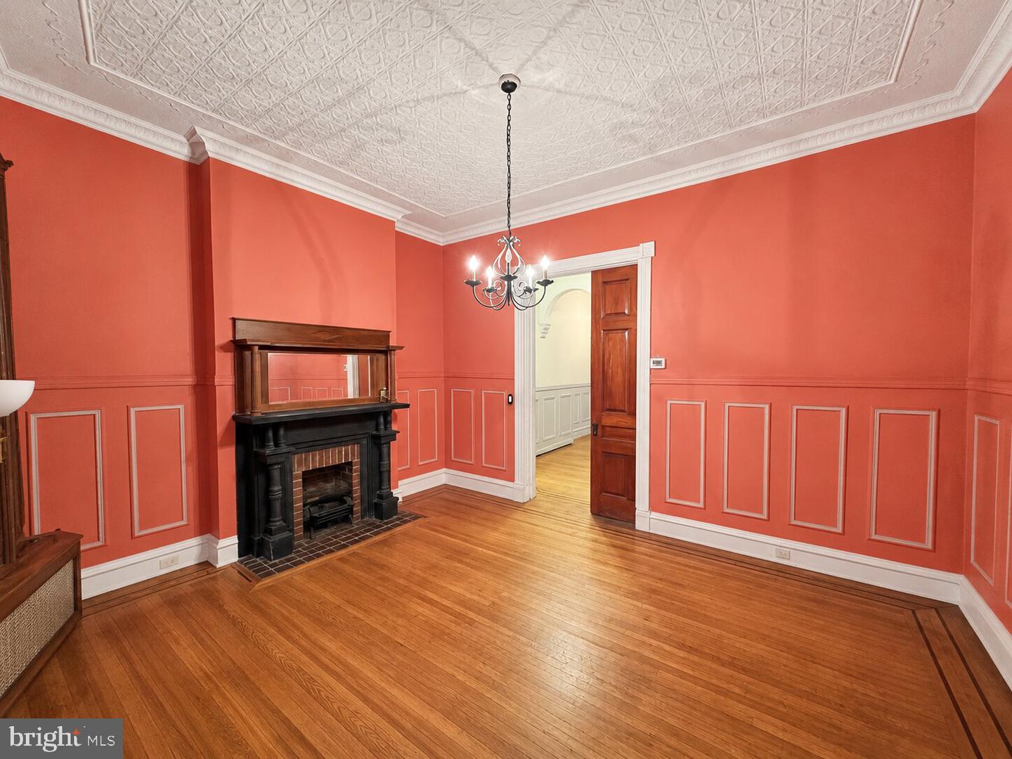1908 Madison Ave Property Photo 3