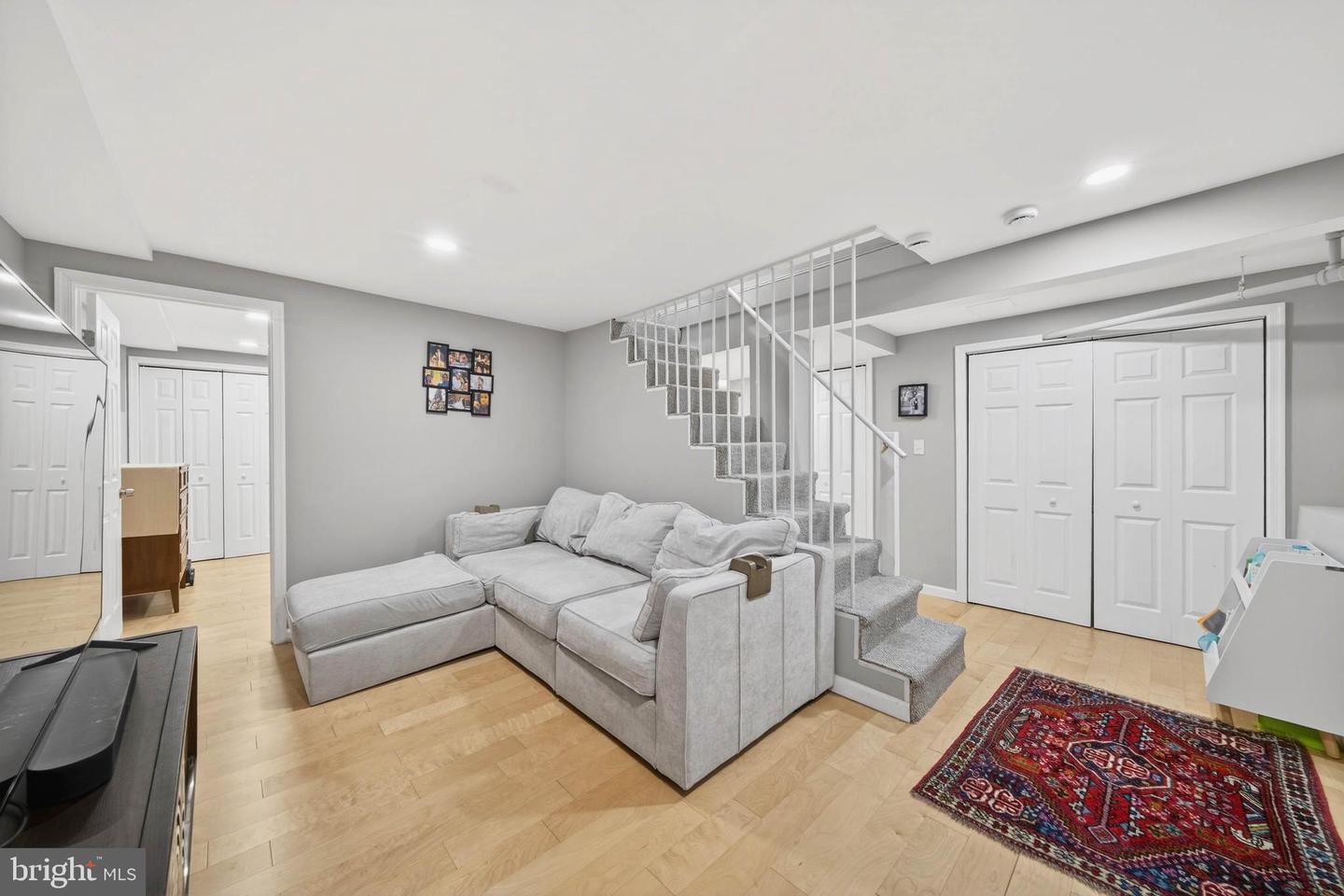 303 E Melrose Ave Property Photo 11