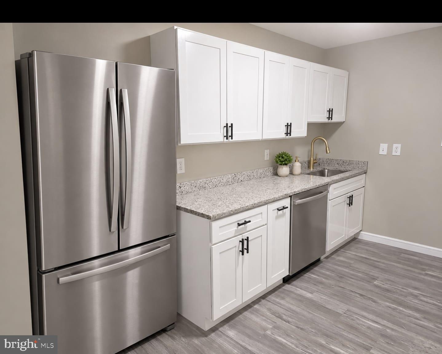 1202 E Lafayette Ave Property Photo 1