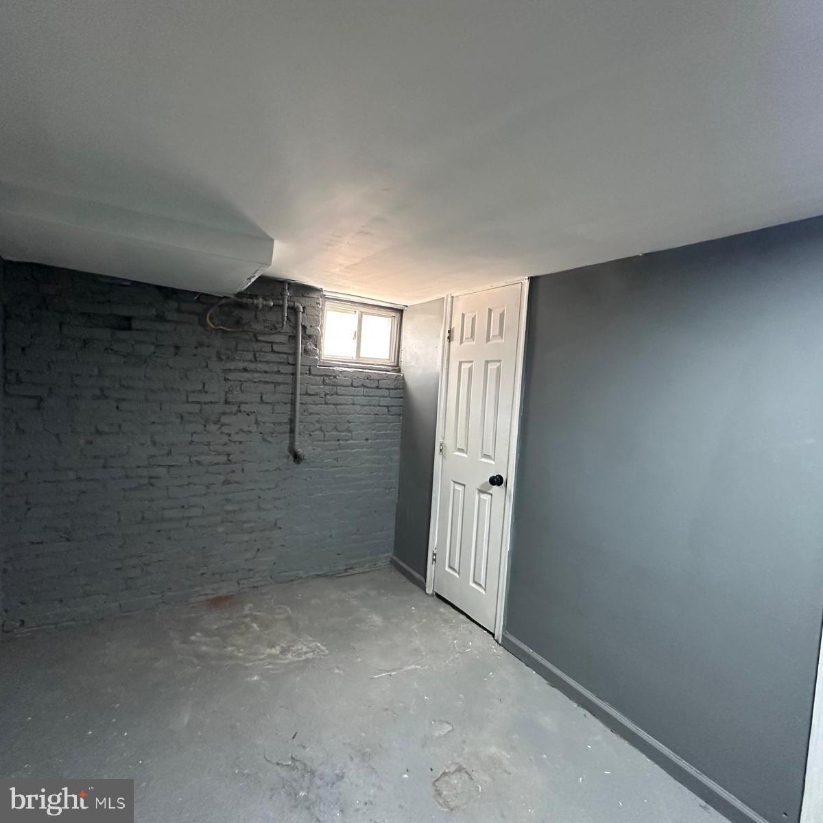 1202 E Lafayette Ave Property Photo 5