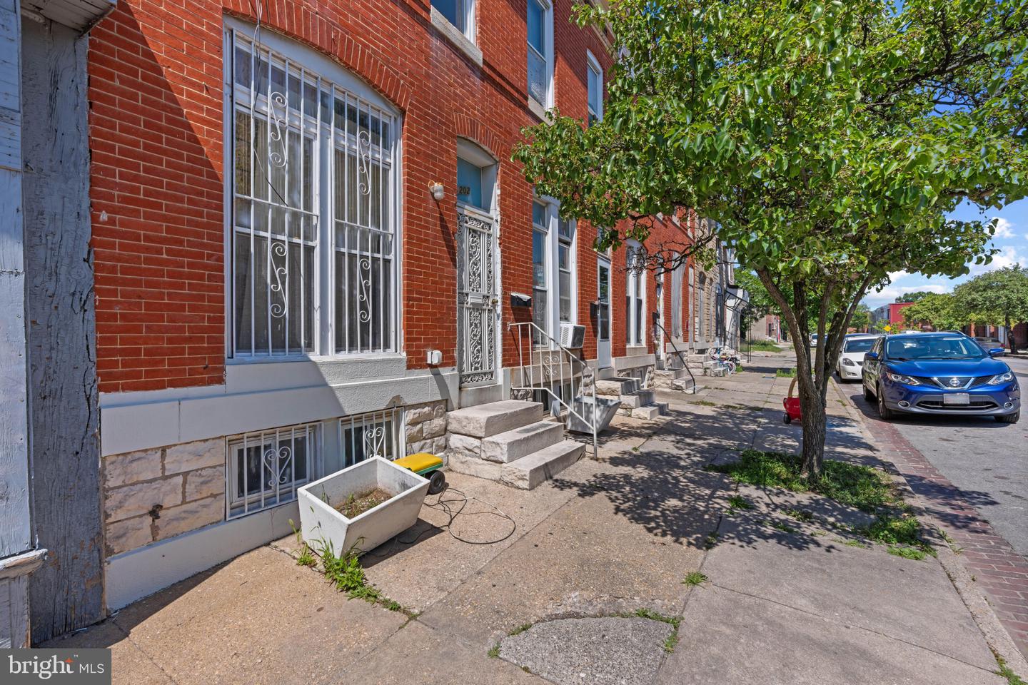 1202 E Lafayette Ave Property Photo 7