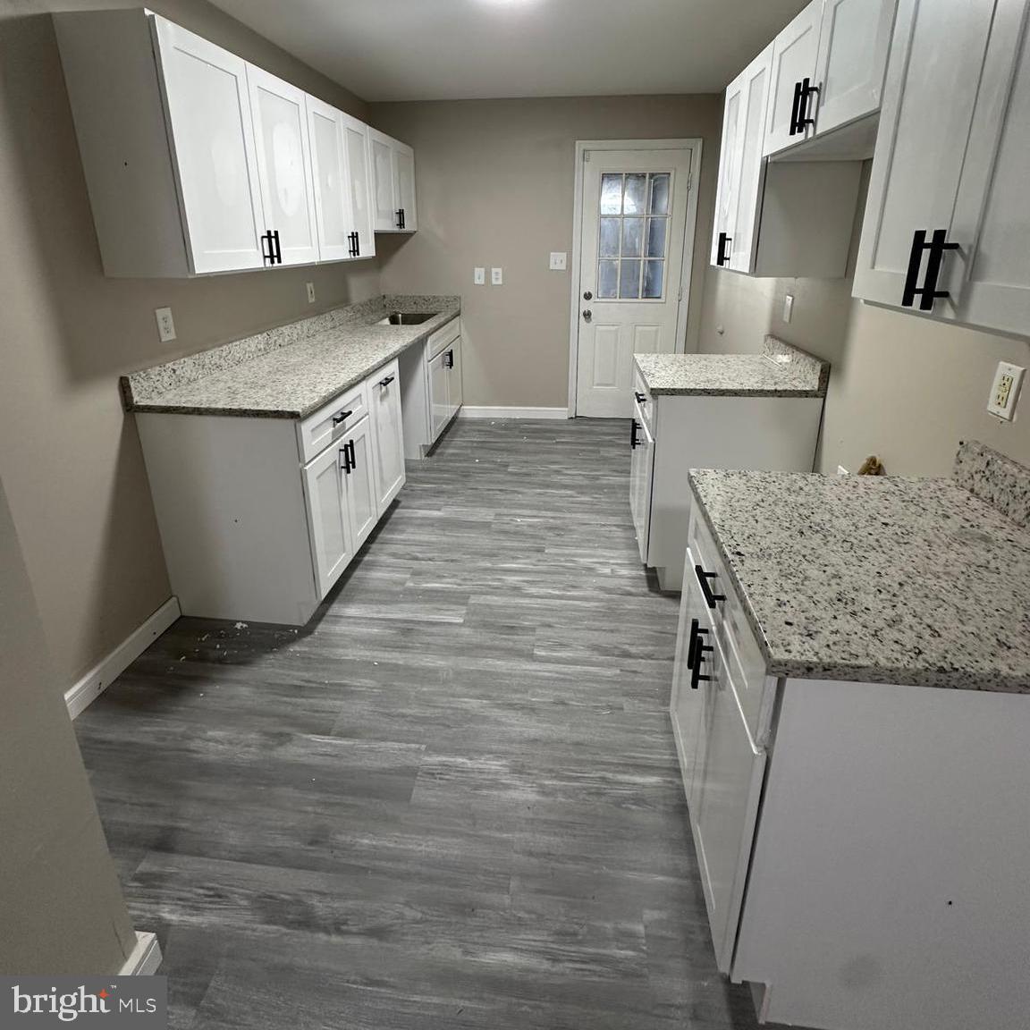 1202 E Lafayette Ave Property Photo 8