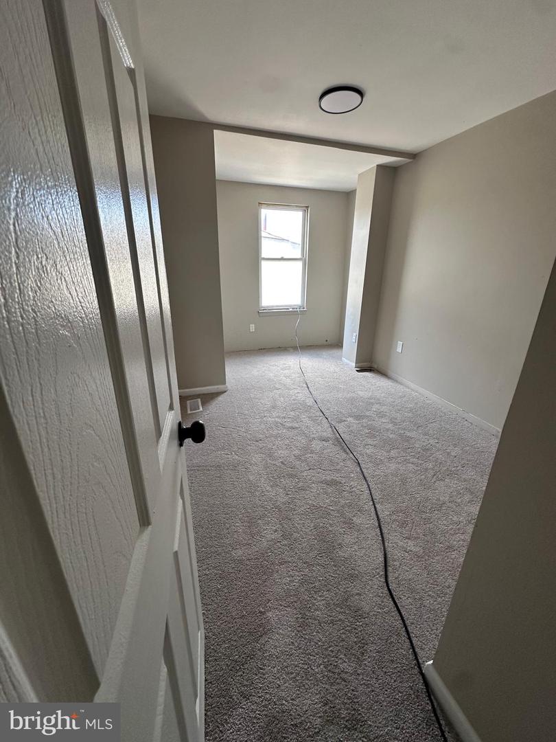 1202 E Lafayette Ave Property Photo 18