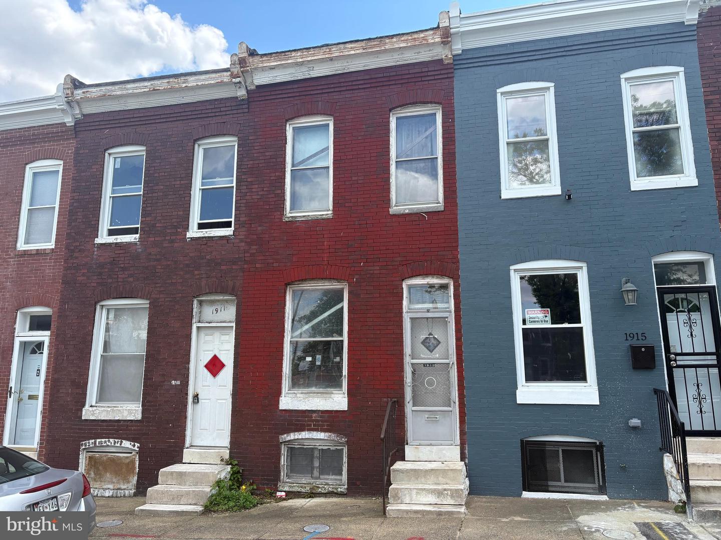1913 HERBERT ST Property Photo 1
