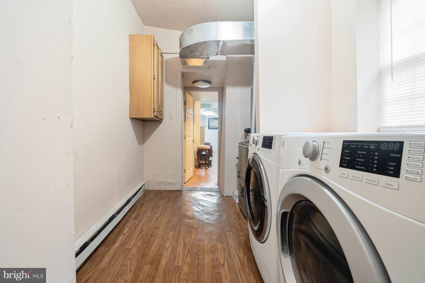 1216 W Pratt St Property Photo 10