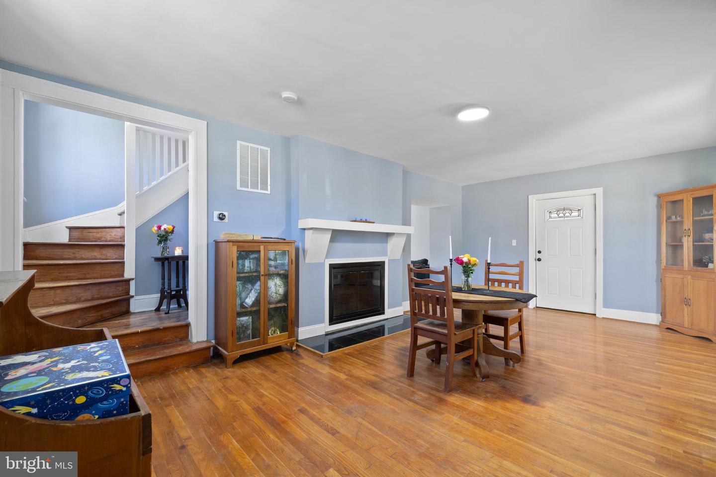 3901 W Cold Spring Ln W Property Photo 4