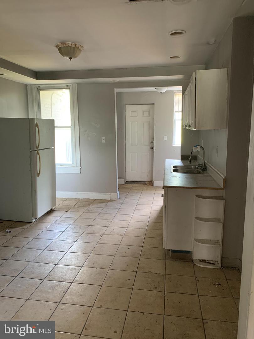 2730 Winchester St Property Photo 24