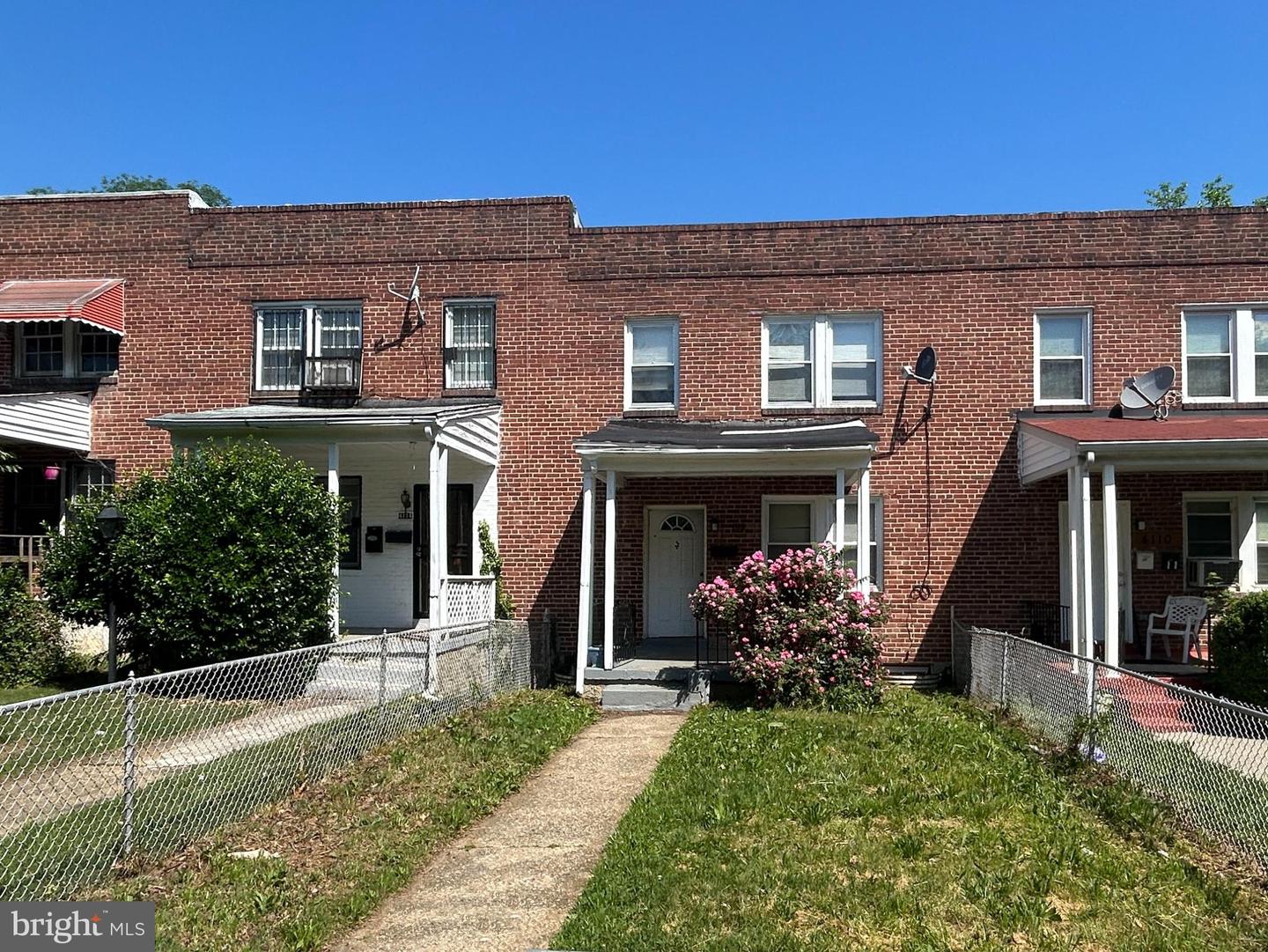4112 Woodhaven Ave Property Photo 1