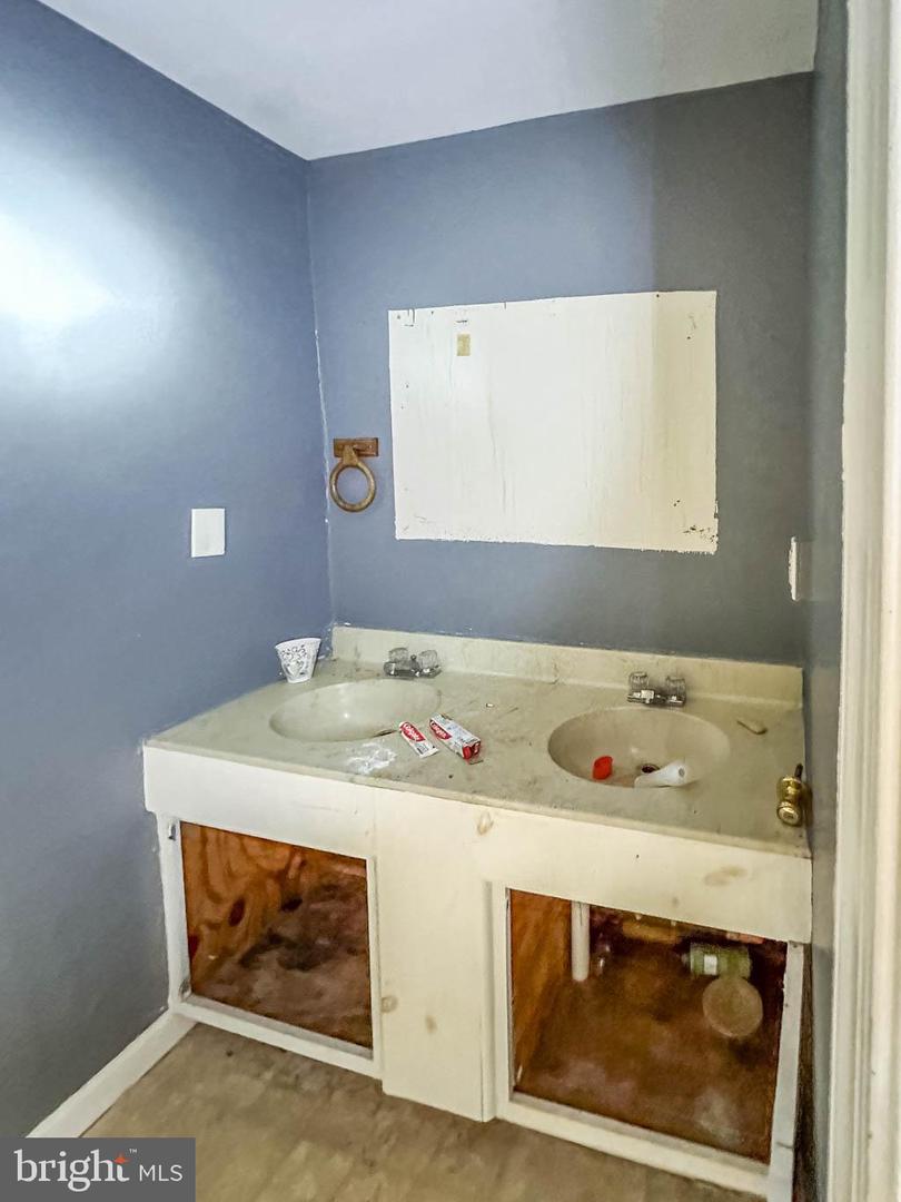 1833 N Chapel St Property Photo 7