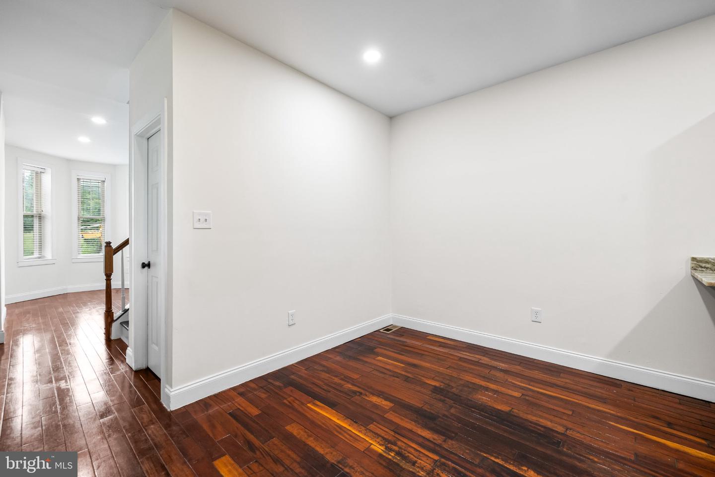 2822 Frederick Ave Property Photo 11