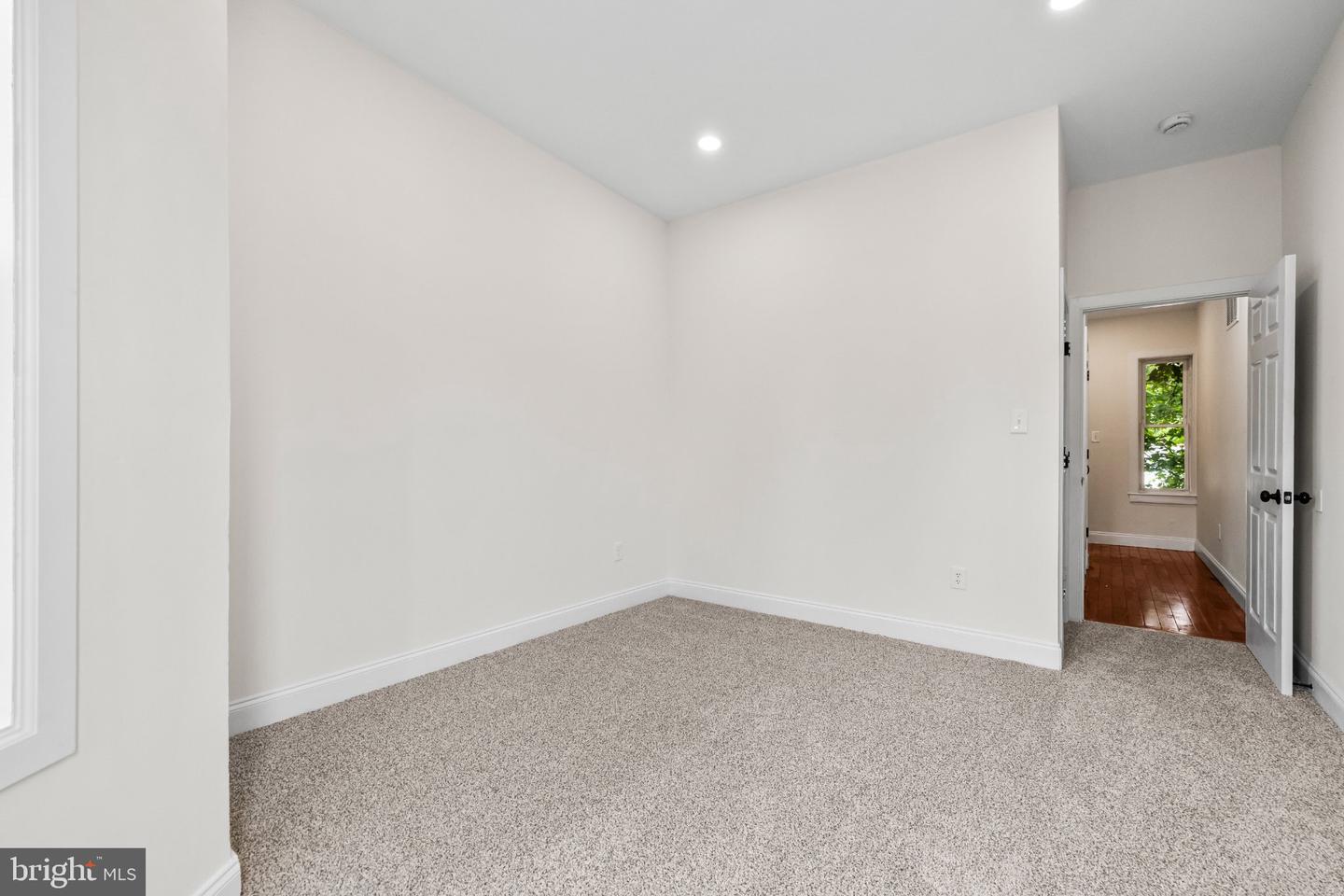 2822 Frederick Ave Property Photo 17