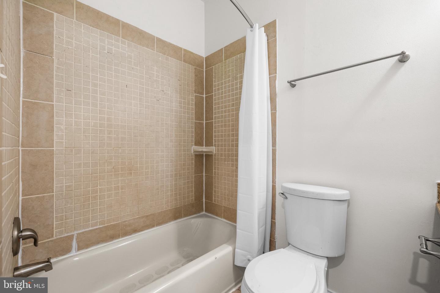 2822 Frederick Ave Property Photo 21